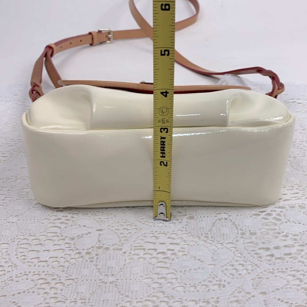 Dooney & Bourke Creme Patent Leather Flap Pleated Crossbody bag Red Lined - Picture 12 of 16